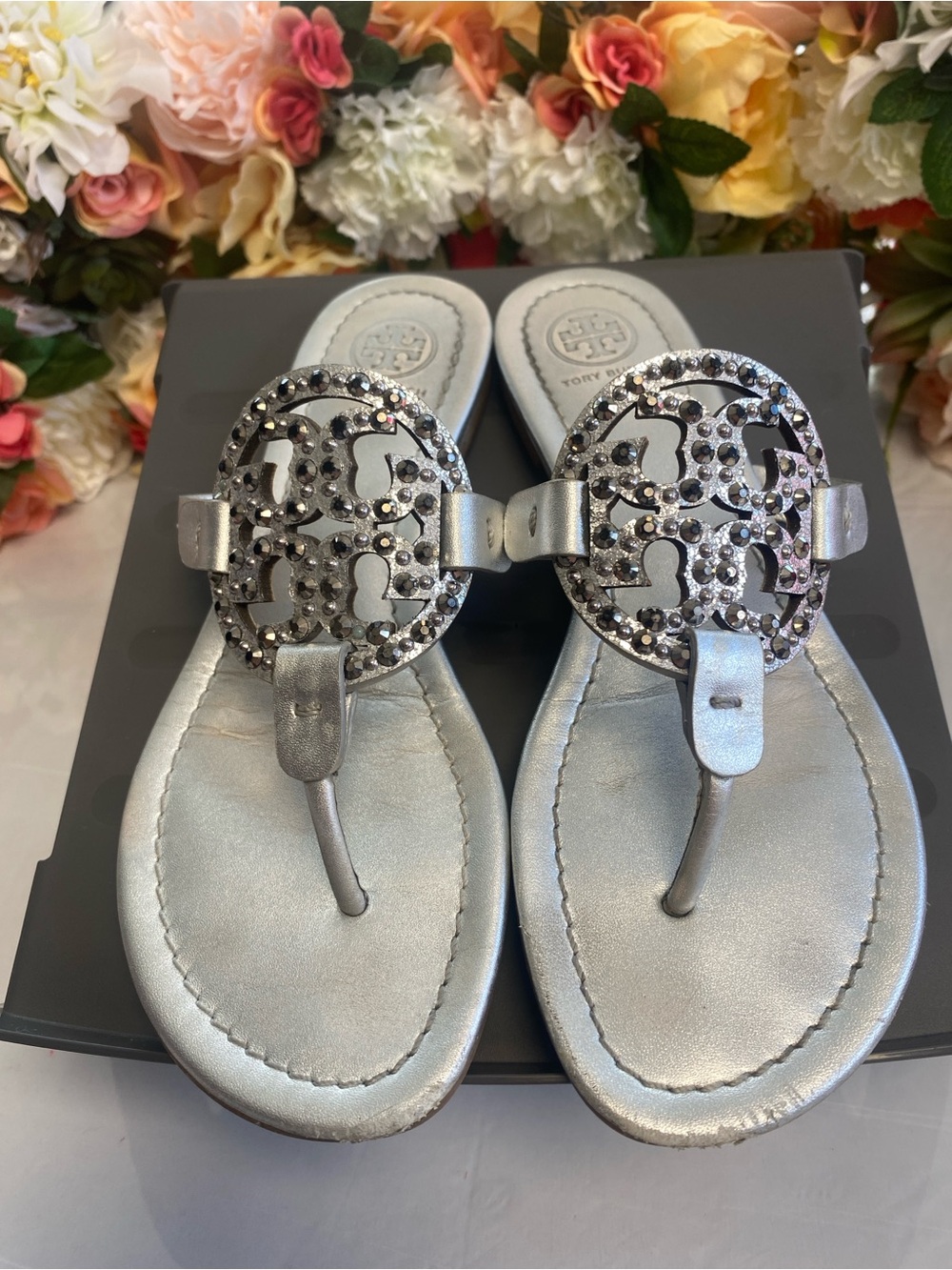 Tory Burch Miller Embellished Metallic Leather Crystal Sandals Silver Women’s 6M
